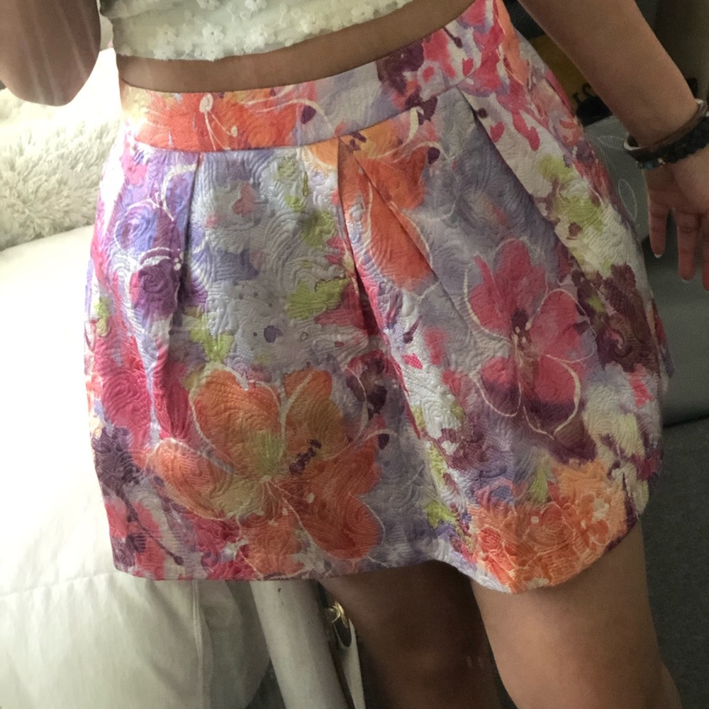5/25 ASOS mini waist pleated floral print skirt - Picture 7 of 7